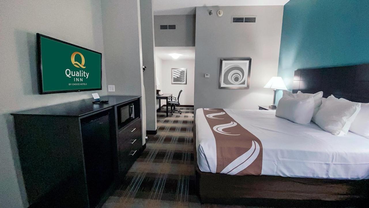 Quality Inn Roseville-Detroit North Luaran gambar