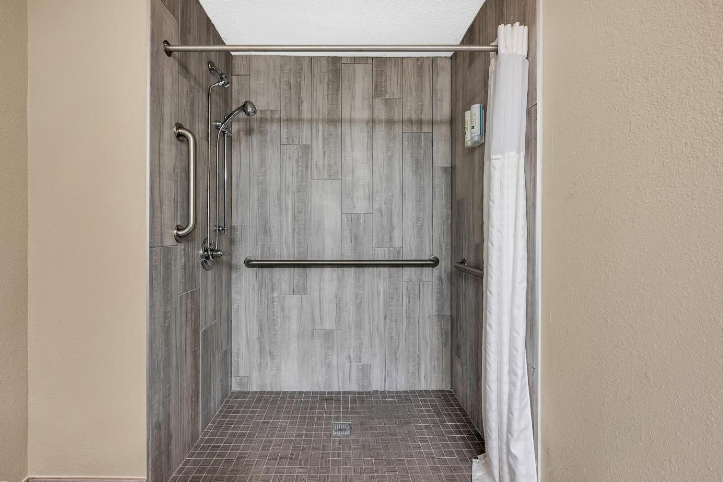Quality Inn Roseville-Detroit North Luaran gambar
